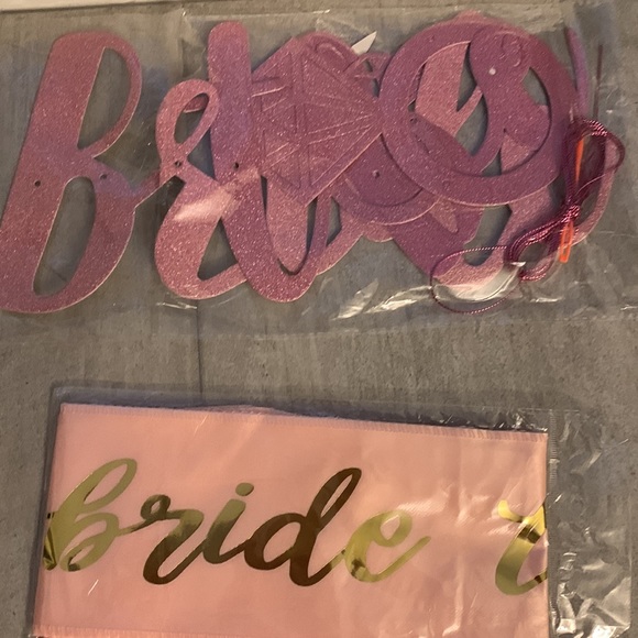 Bride to Be Set ! NEW SET!!! - Picture 3 of 4